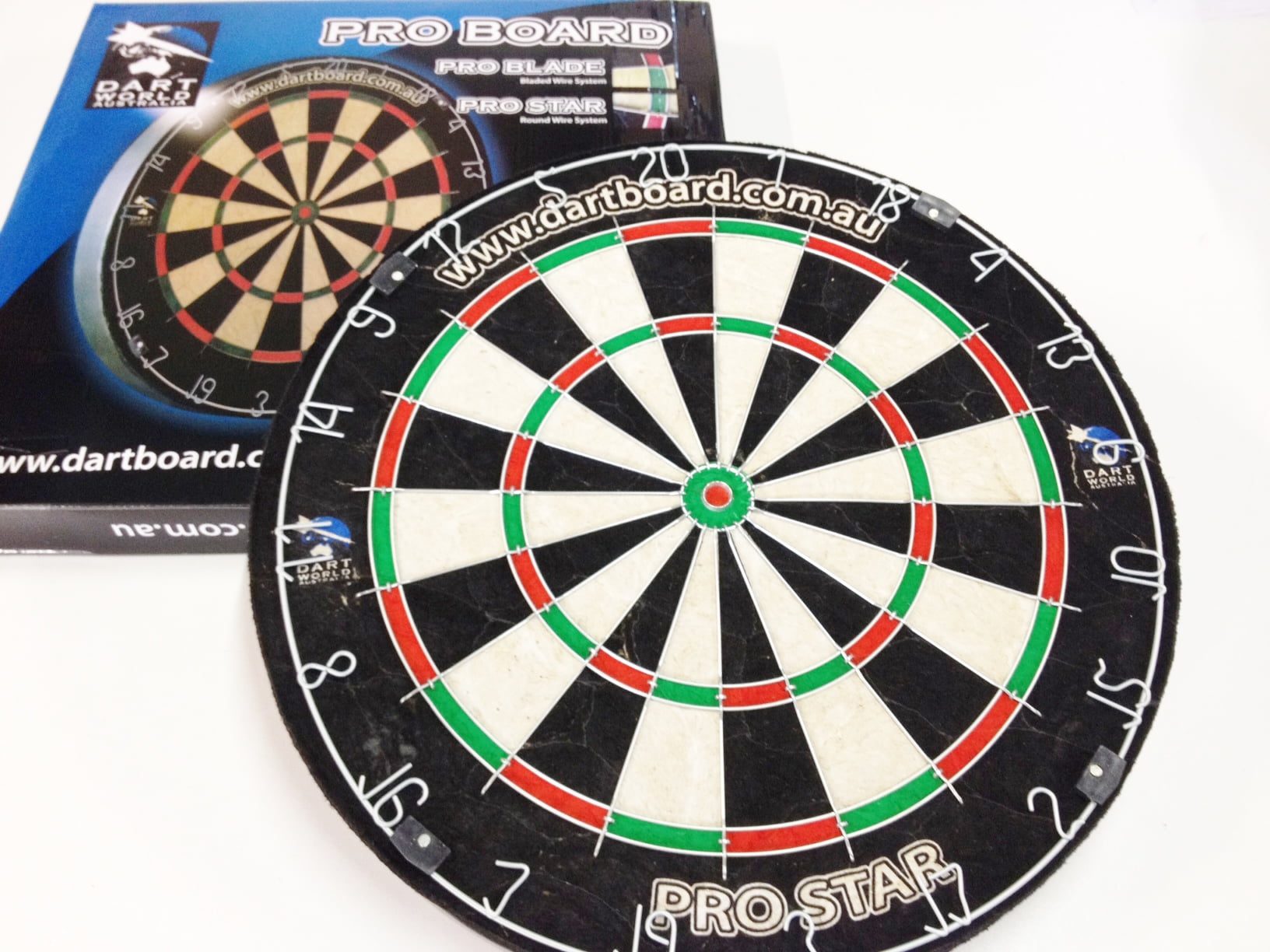 PRO STAR Dart Board Set TIMBER Cherry Colour Cabinet Micro Wire Pro Star + Darts