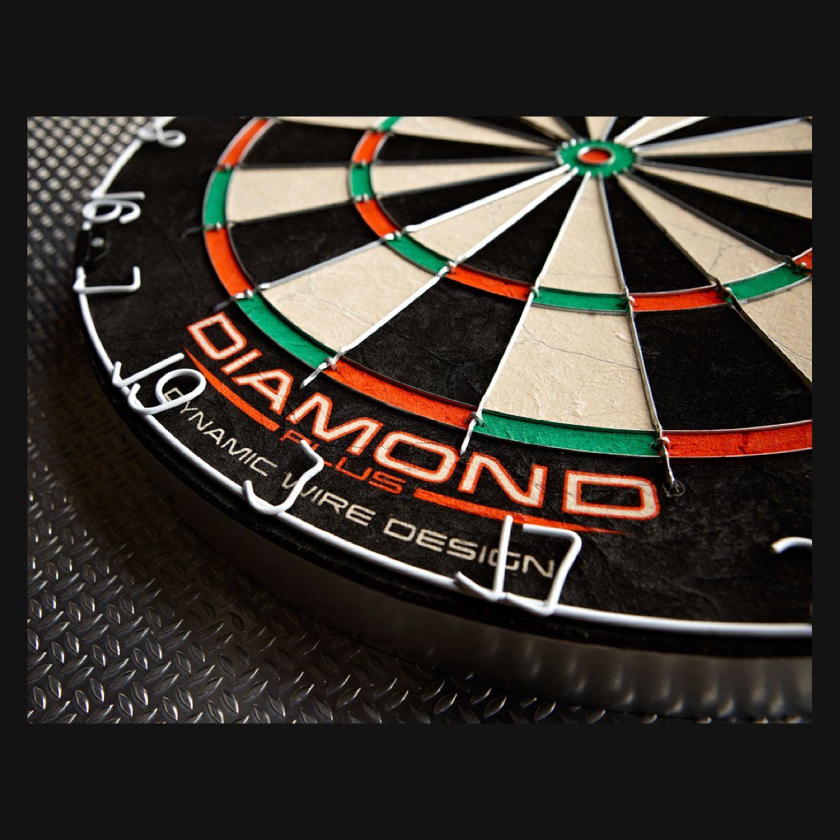 WINMAU Diamond Plus Dart Board Dartboard 7 WINMAU Diamond Plus Dart Board Dartboard - Image 7