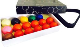 BRAND NEW Snooker Balls 2 inch 10 Red Set and Triangle