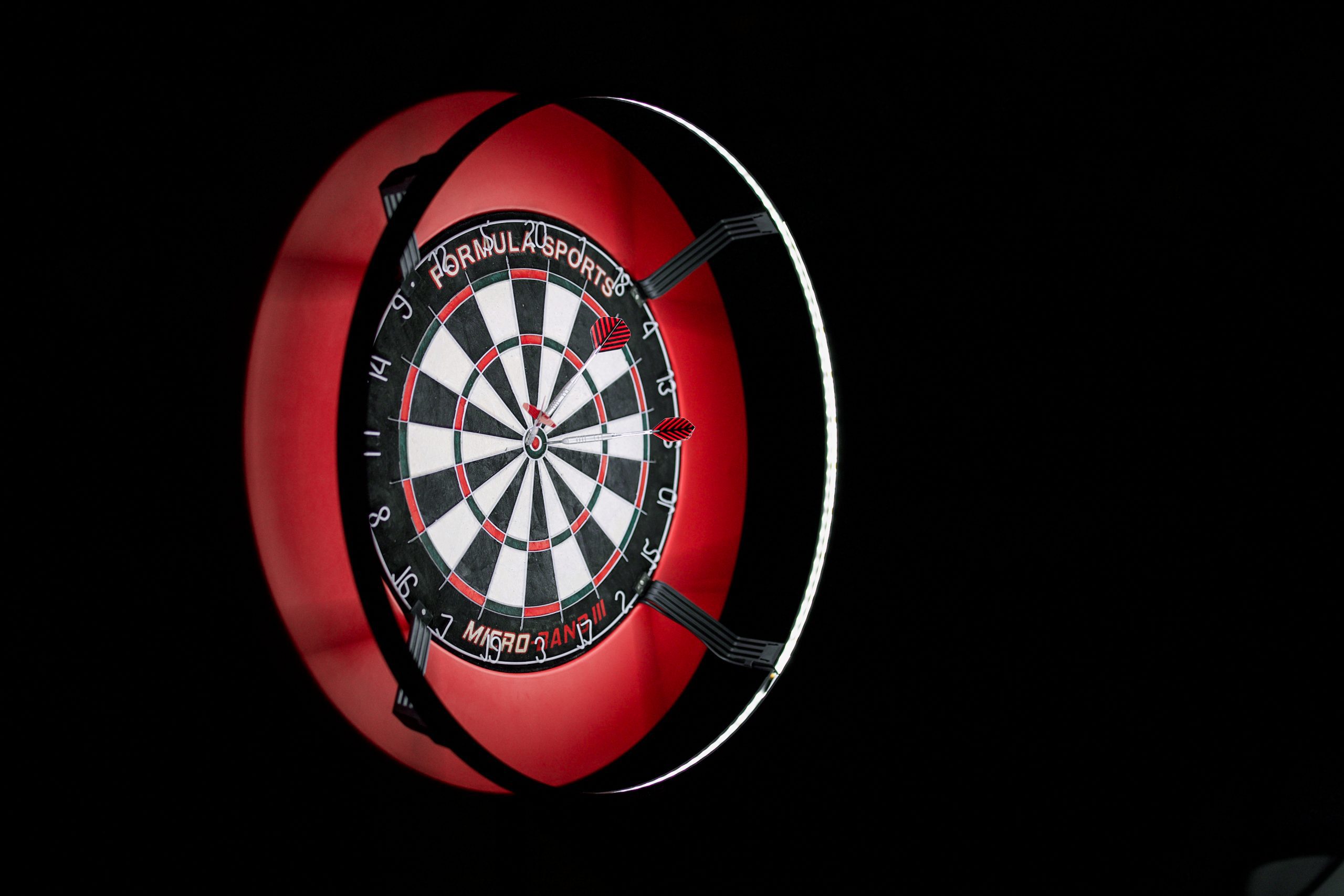 CORONA TARGET Dart Board Light Corona Vision LED Lighting System 4 601100 - 6048 - 609100 - 1082 - X121105 (2)