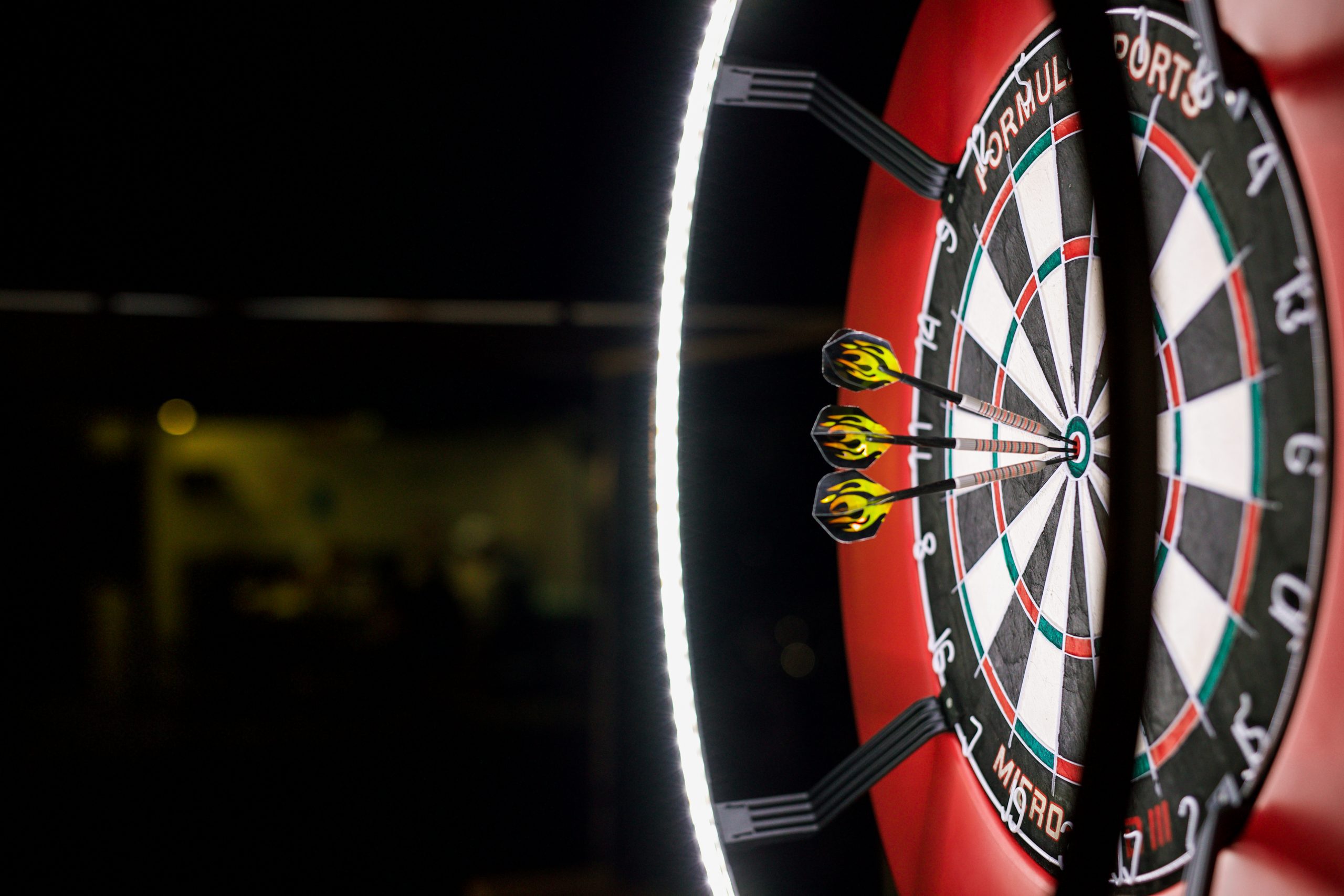 CORONA TARGET Dart Board Light Corona Vision LED Lighting System 6 601100 - 6048 - 609100 - 1094 - X121105 (2)