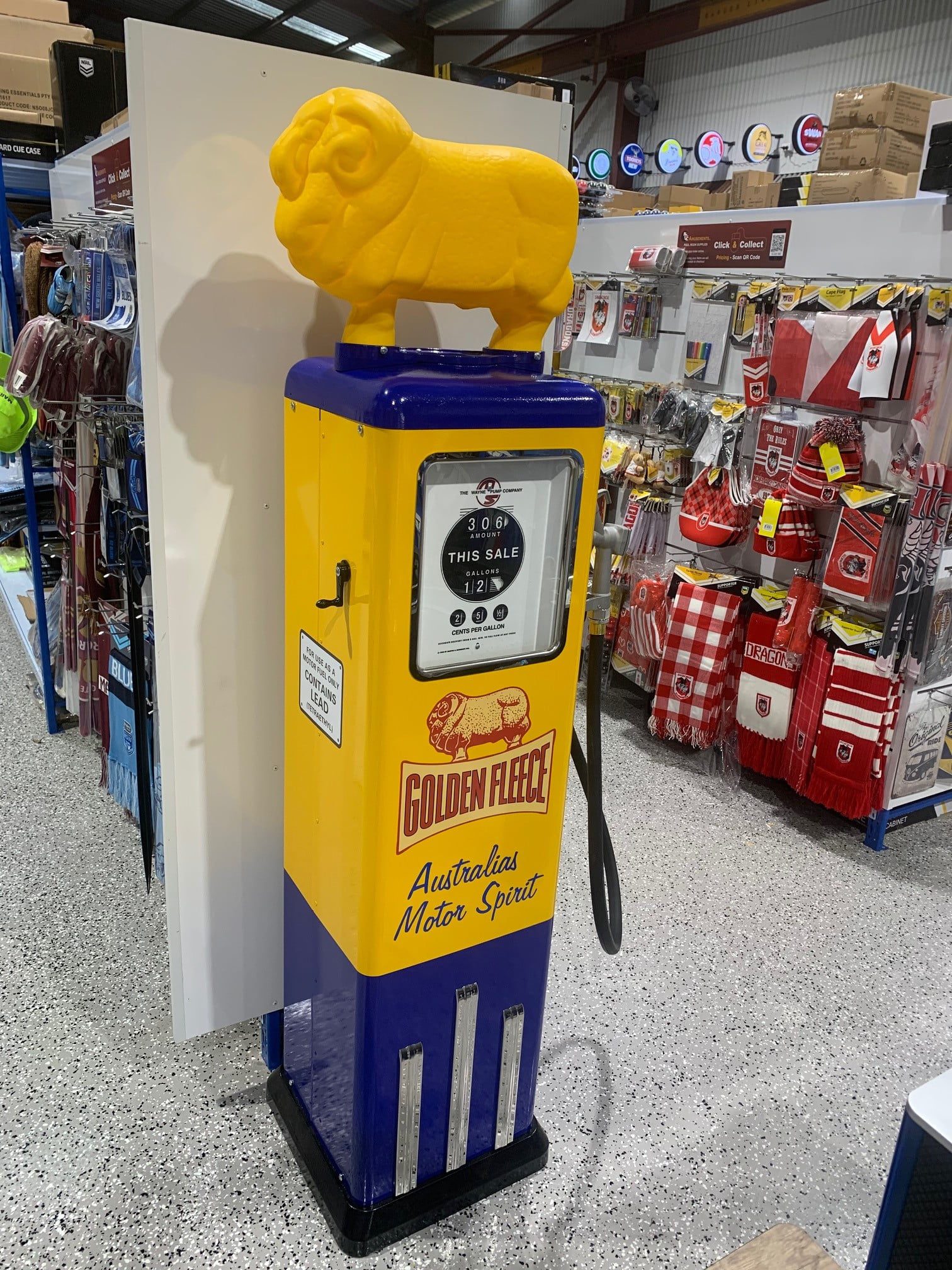 Quality Golden Fleece Custom Made Fuel Petrol Pump Bowser Full Size Hand Made 2 Quality Golden Fleece Custom Made Fuel Petrol Pump Bowser Full Size Hand Made - Image 2