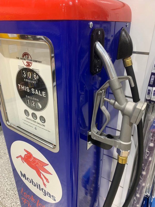 Quality Mobilgas Custom Made Fuel Petrol Gas Pump Bowser Full Size Hand Made - Image 4