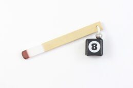 Pool Snooker Billiard Cue Table Pocket Chalk Holder Cue Stick Design