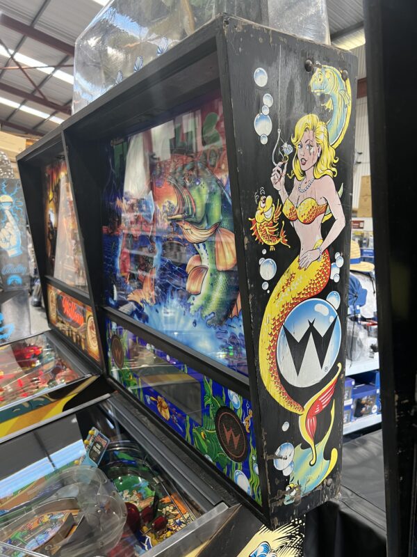 Williams Fishtails Fish Tails Pinball Machine Video Game - Image 8