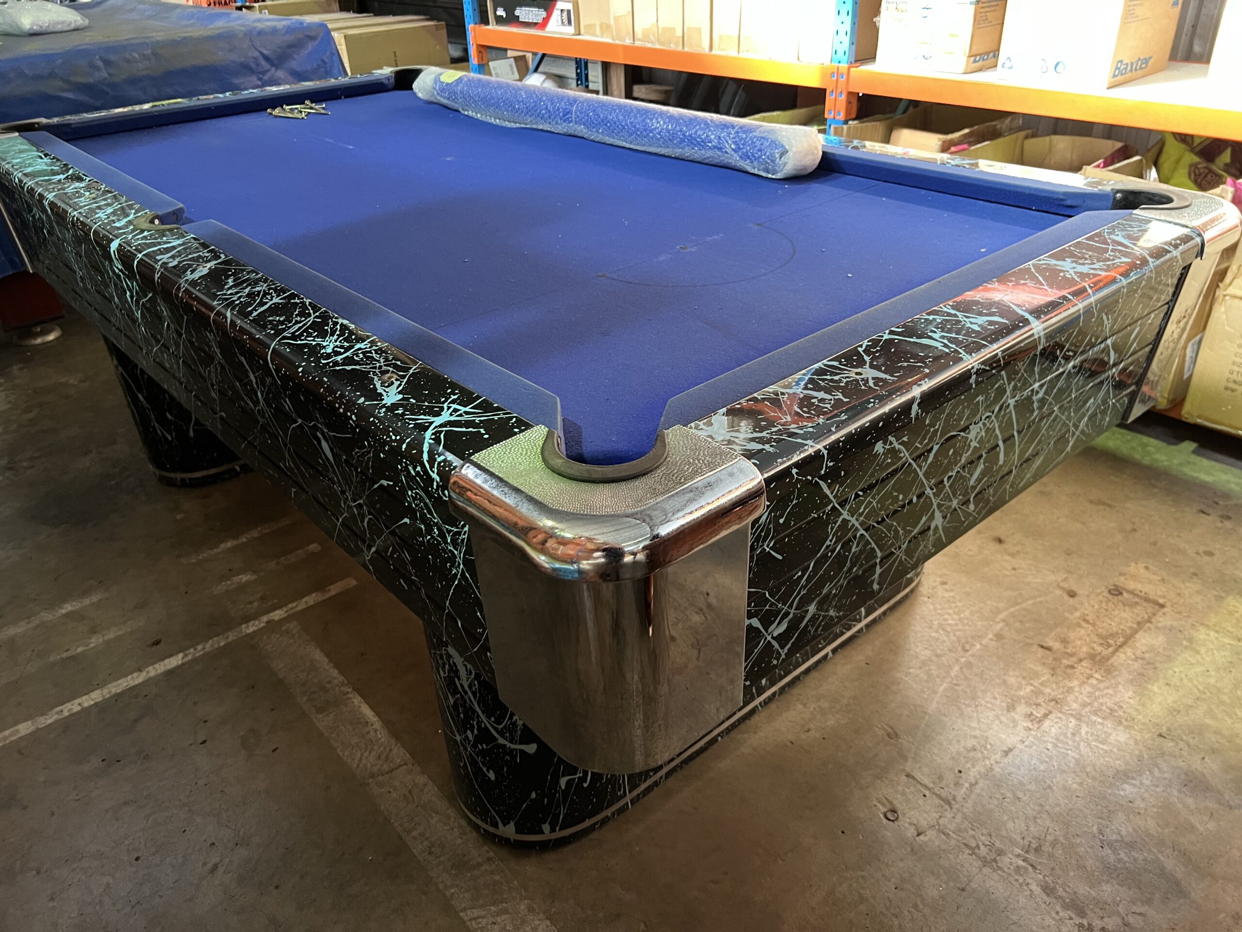 2nd Hand Indoor Fibreglass Blue/Black Pub Pool Table 7ft Includes New Felt your colour of Choice 1 2nd Hand Indoor Fibreglass Blue/Black Pub Pool Table 7ft Includes New Felt your colour of Choice