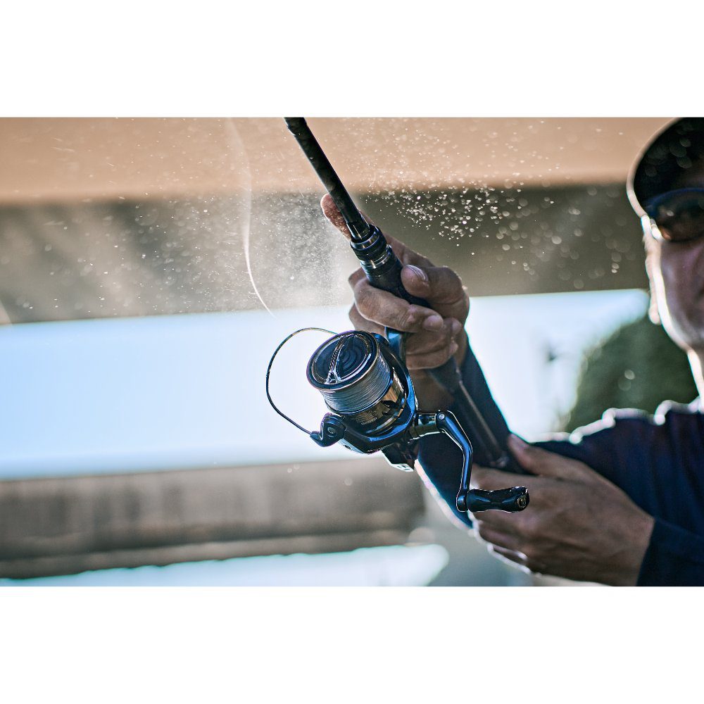 Shimano Ultegra Spinning Fishing Reel Sizes 1000 to 5000 2 Shimano Ultegra Spinning Fishing Reel Sizes 1000 to 5000 - Image 2